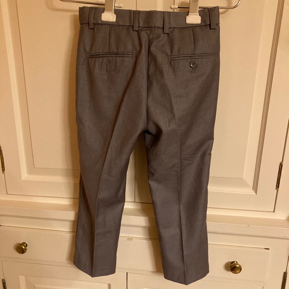 Gioberti Boys size 5 gray slacks - Picture 1 of 3